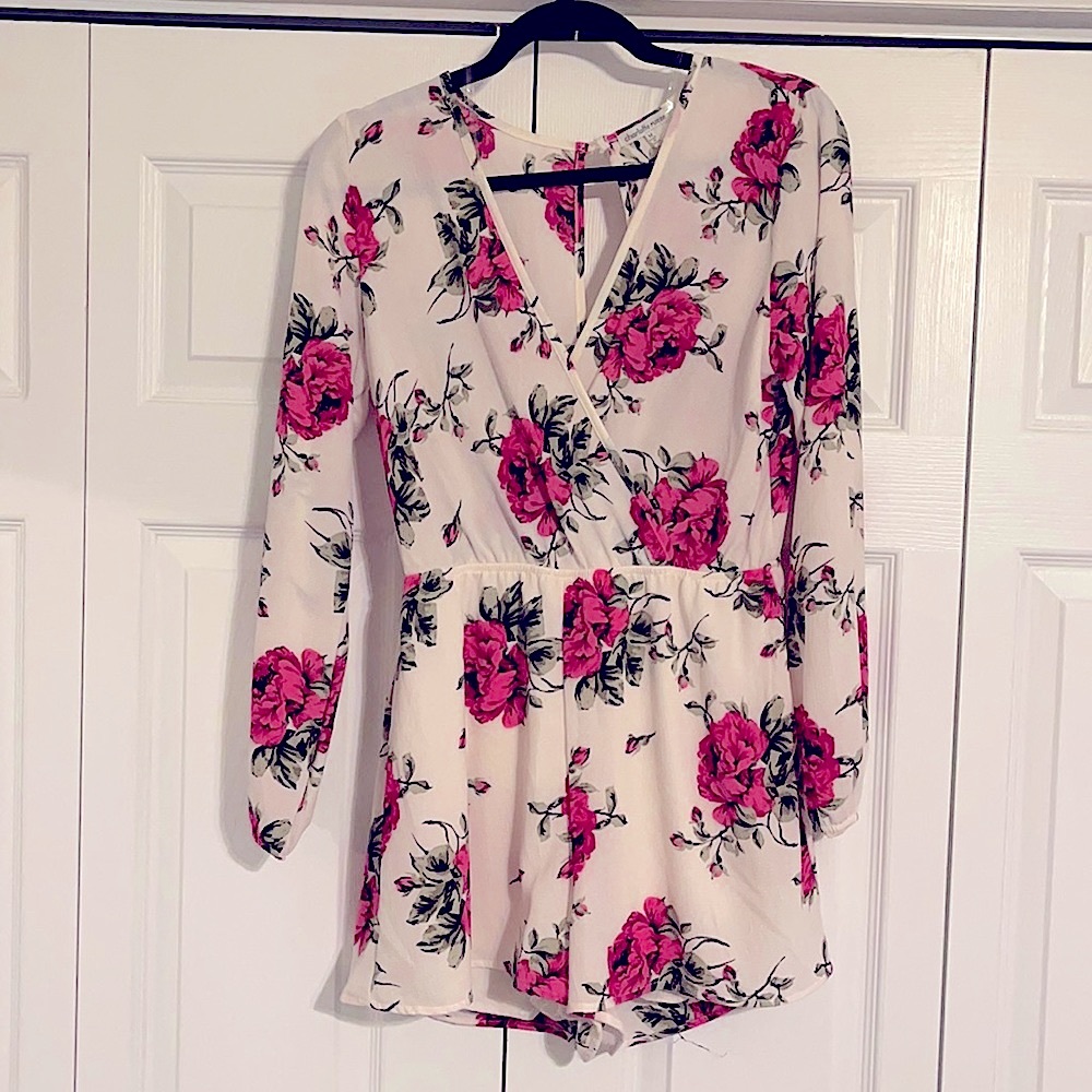Charlotte Russe floral romper size women’s medium.